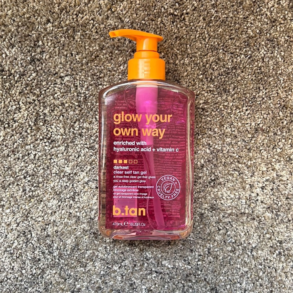 Glow Your Own Way Gel Self Tanner
